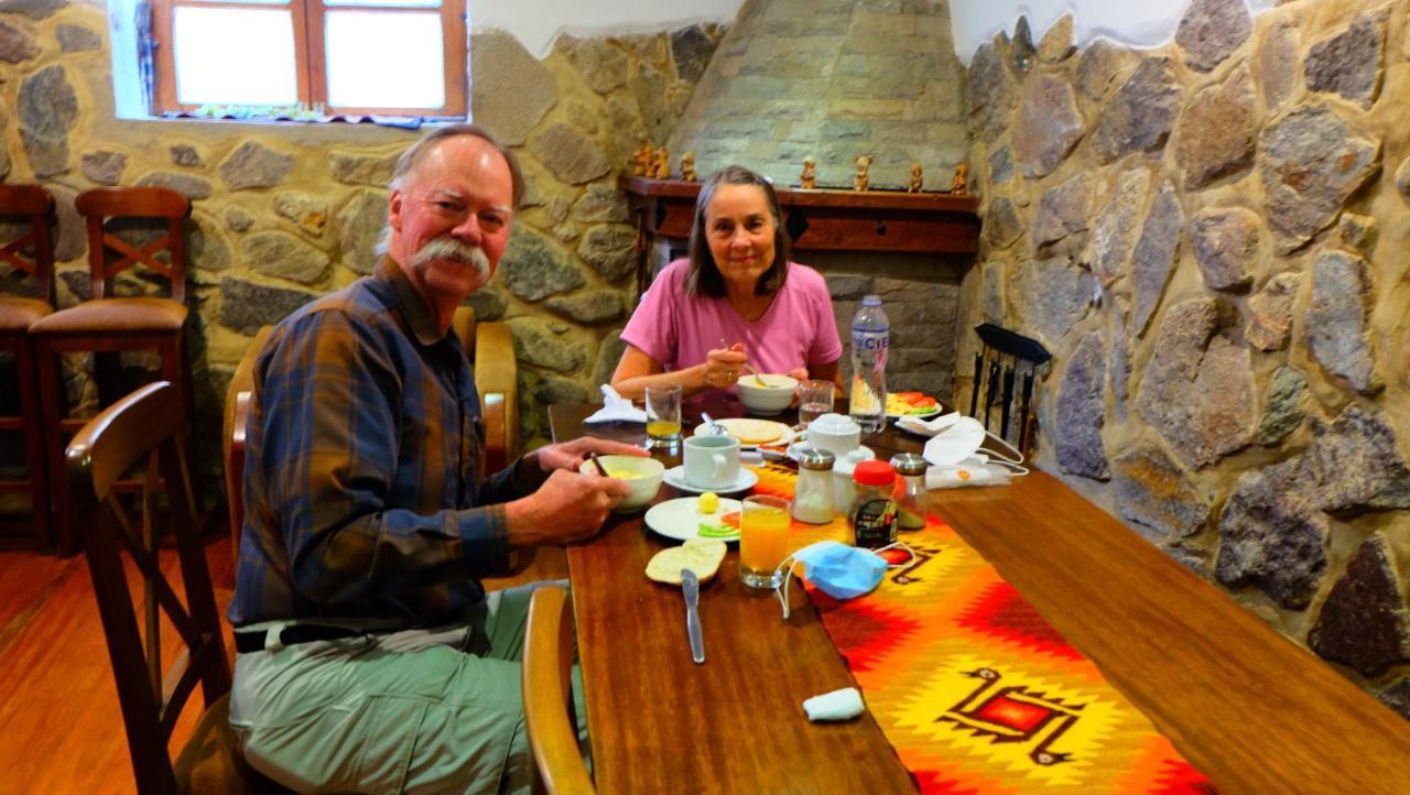 Picaflor Tambo Guest House Ollantaytambo Buitenkant foto
